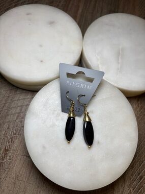 257 Pilgrim Black and Gold Teardrop Hook Earrings